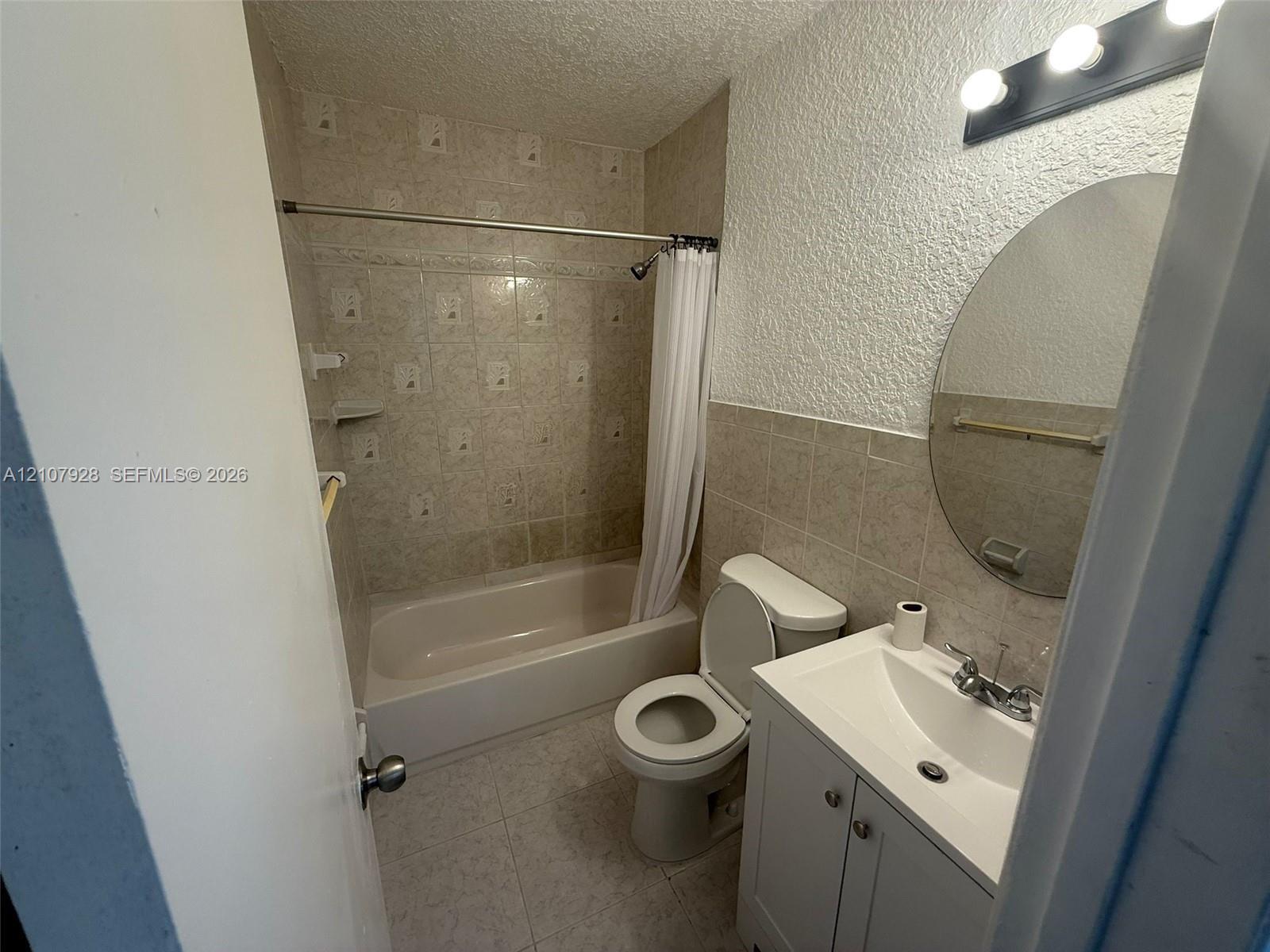 815 Foster Rd # 2, Hallandale Beach FL 33009 photo 5