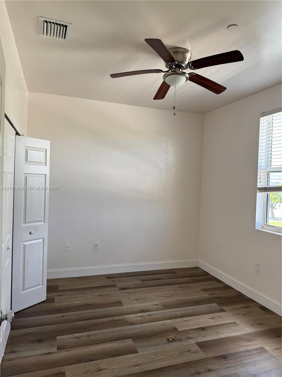 1525 NW 60th St # 2, Miami FL 33142 photo 3