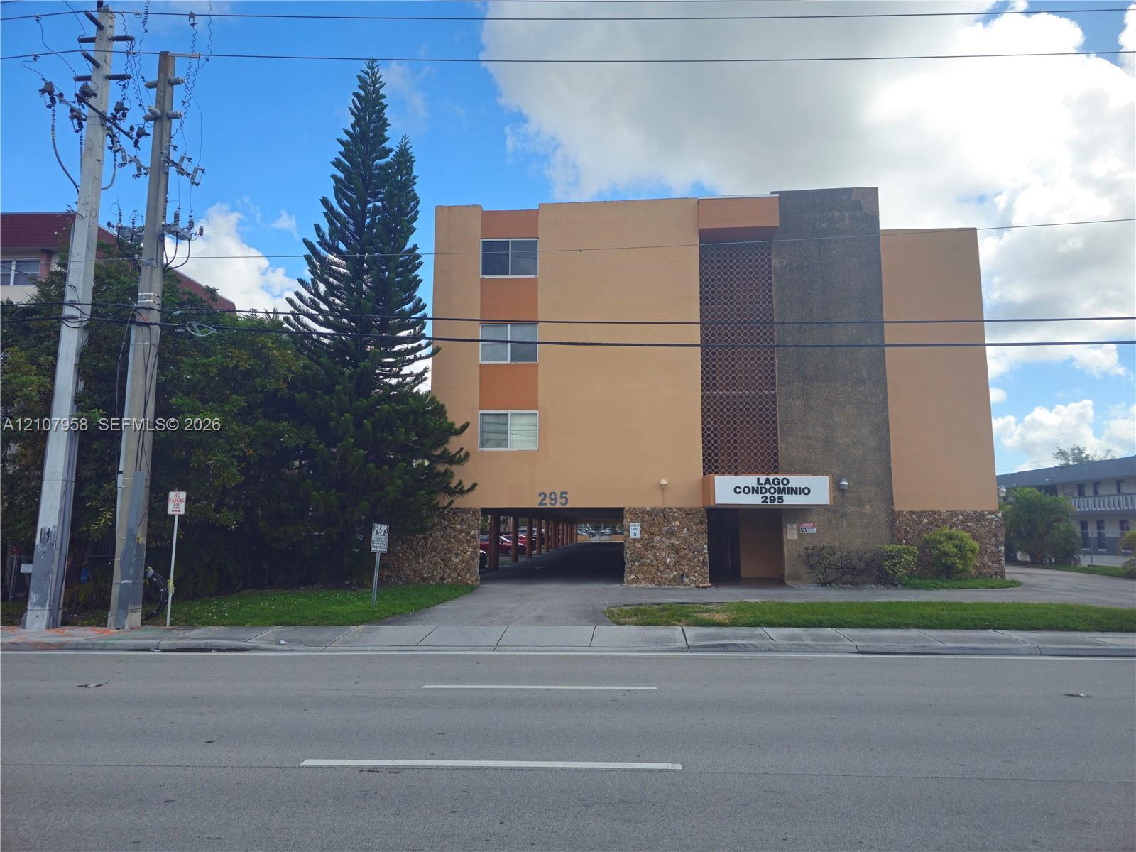 295 NW 72nd Ave # 214, Miami FL 33126