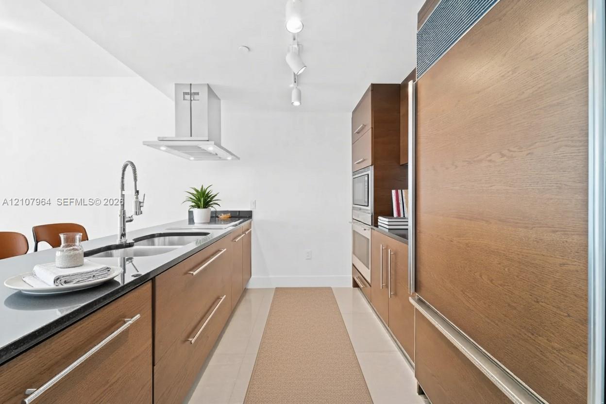 485 Brickell Ave # 1907, Miami FL 33131 photo 4