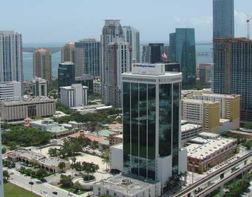 185 SW 7th St # 3708, Miami FL 33130 photo 5