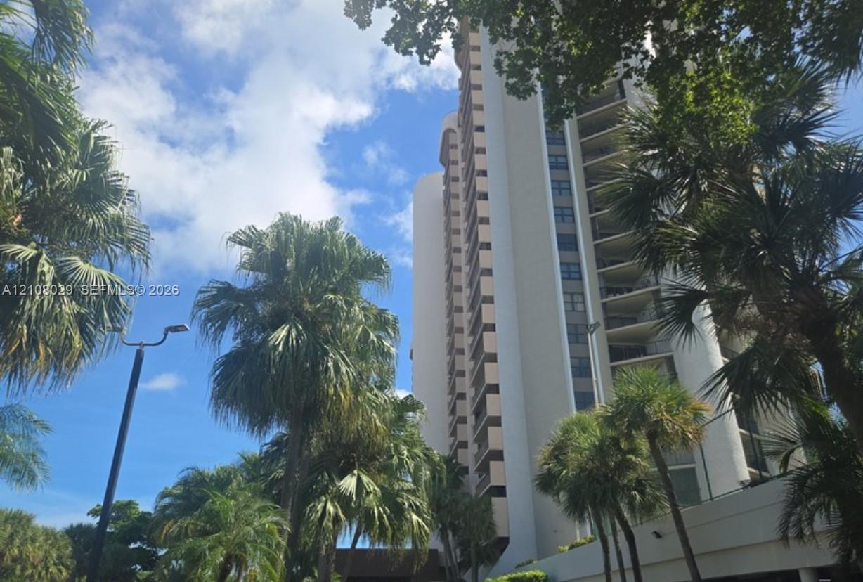 1800 NE 114th St # 2207, Miami FL 33181 photo 2