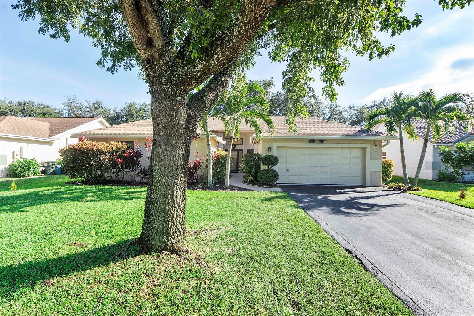 5258 NW 51ST Court, Coconut Creek FL 33073 photo 2