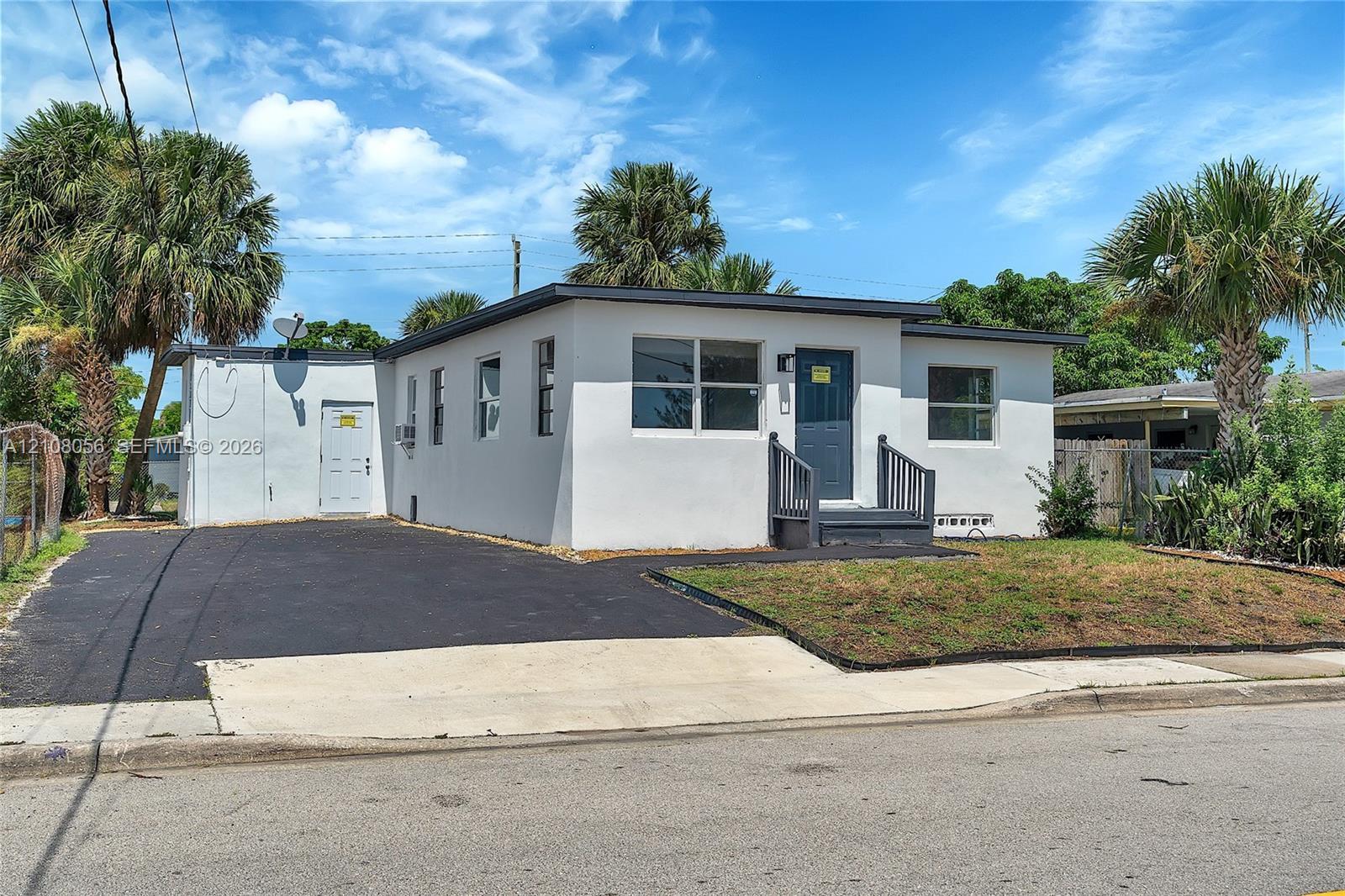 1444 W 28th St, Riviera Beach FL 33404 photo 2