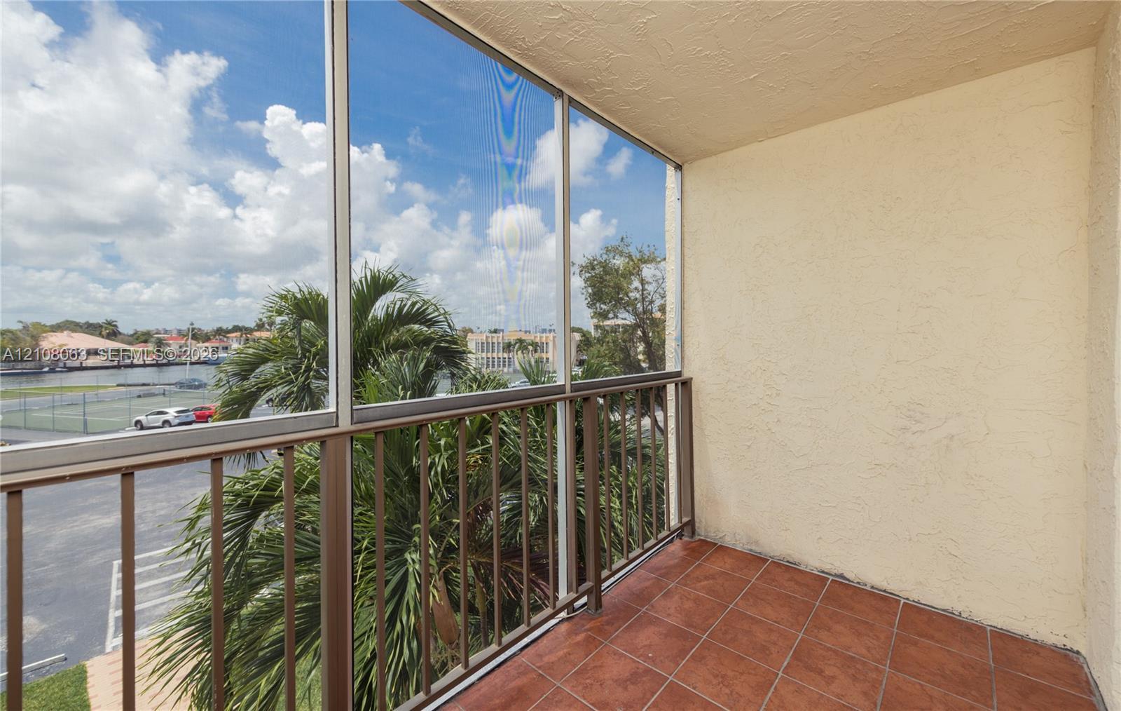 701 Three Islands Blvd # 315, Hallandale Beach FL 33009 photo 2