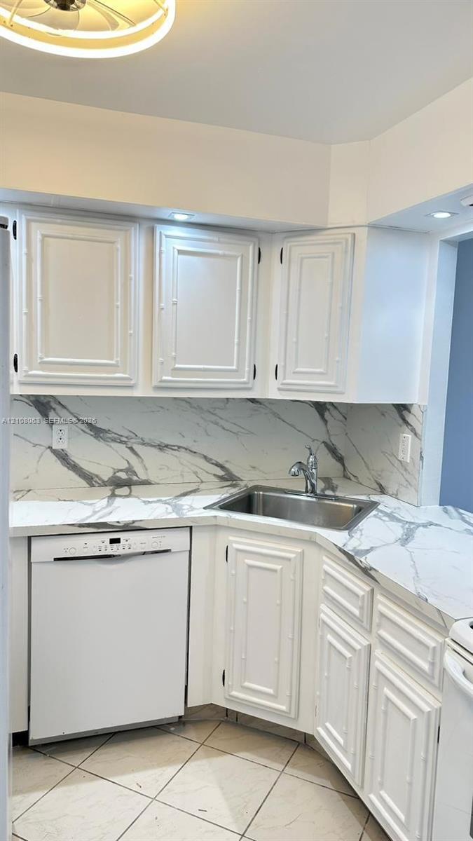 701 Three Islands Blvd # 315, Hallandale Beach FL 33009 photo 4
