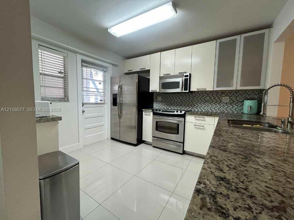 8141 SW 24th Ct # 207, Davie FL 33324 photo 2