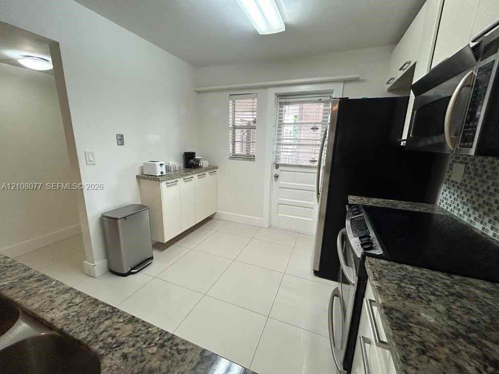 8141 SW 24th Ct # 207, Davie FL 33324 photo 3