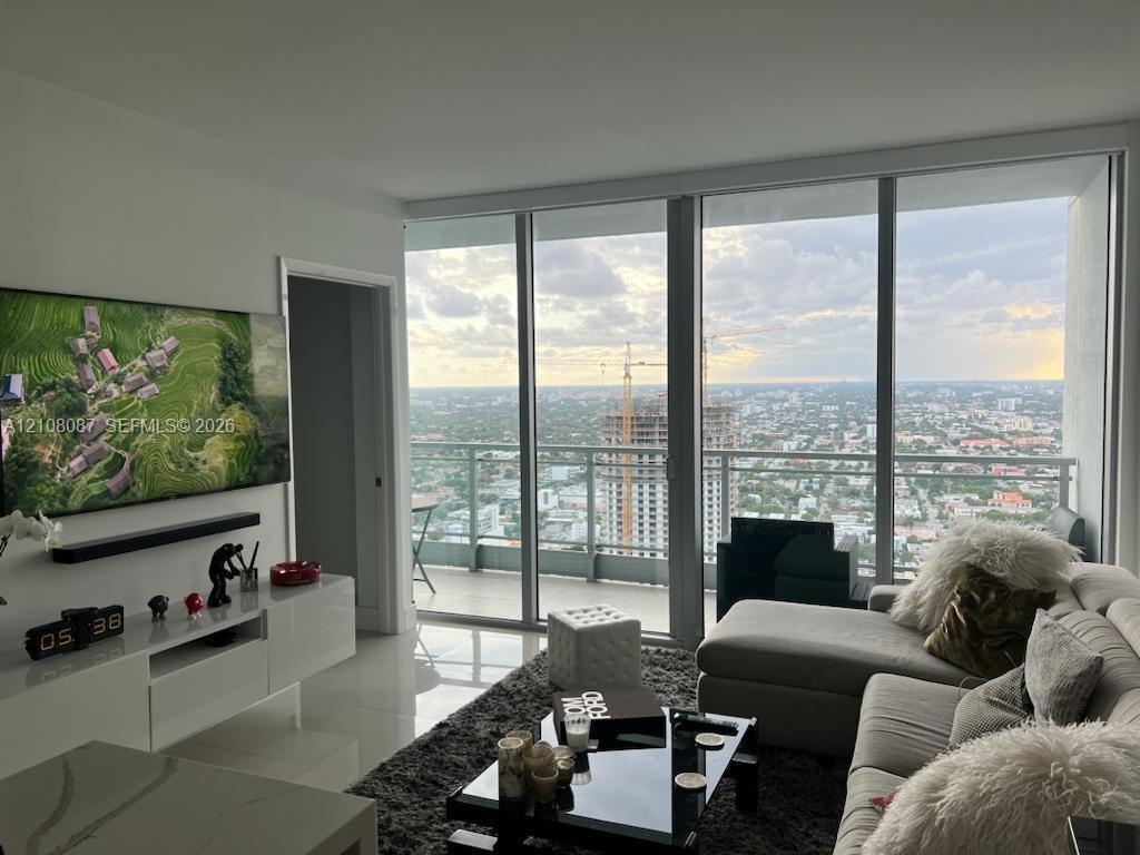 92 SW 3rd St # 5008, Miami FL 33130 photo 3