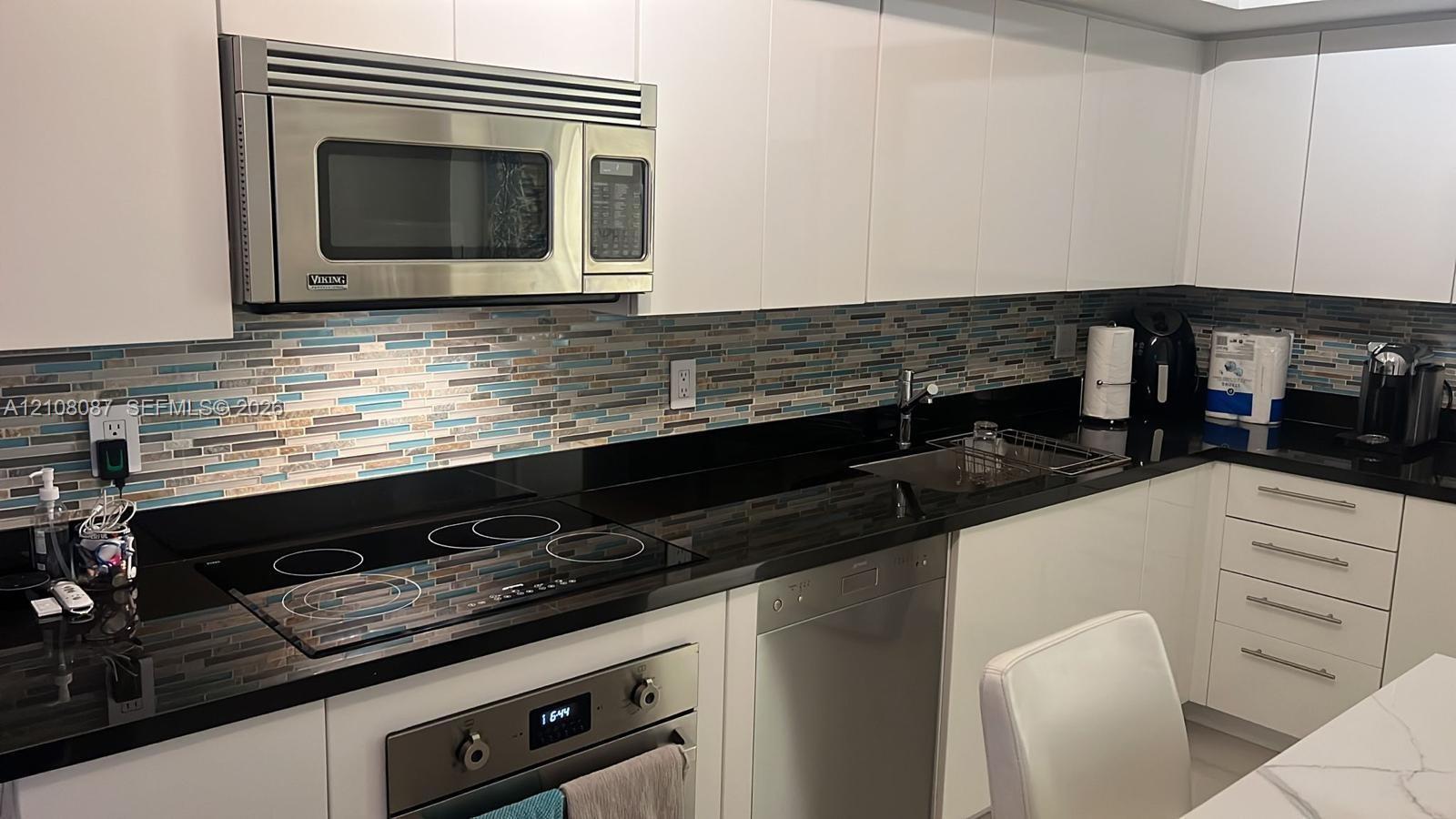 92 SW 3rd St # 5008, Miami FL 33130 photo 5