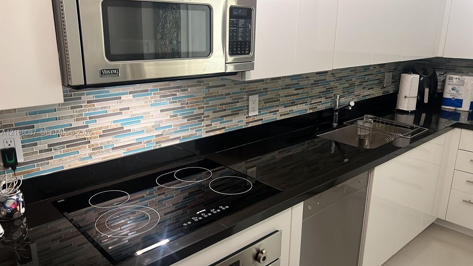 92 SW 3rd St # 5008, Miami FL 33130 photo 4