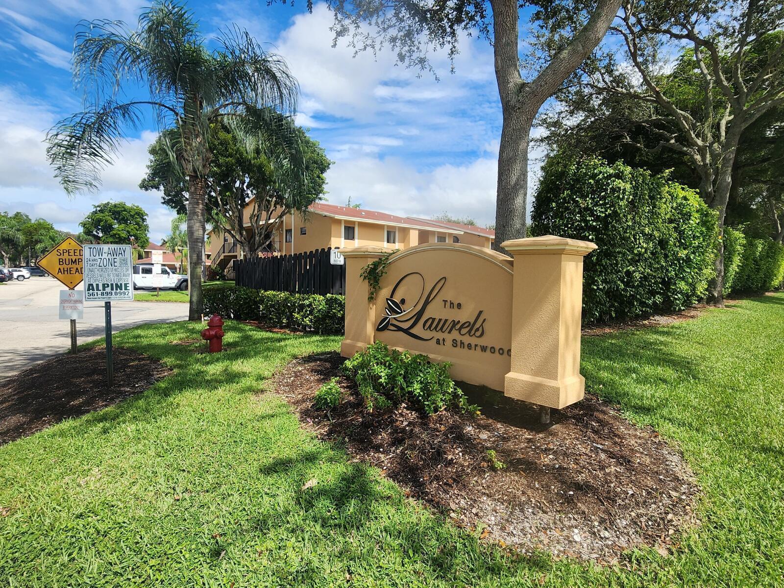 6013 10TH Avenue N # 208, FL 33463