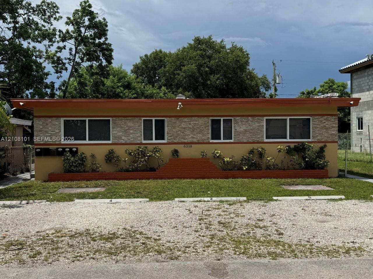 6318 Buchanan St # 2, Hollywood FL 33024 photo 2