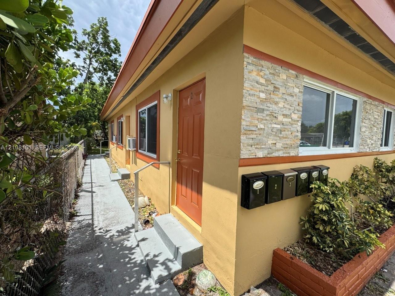 6318 Buchanan St # 2, Hollywood FL 33024 photo 3