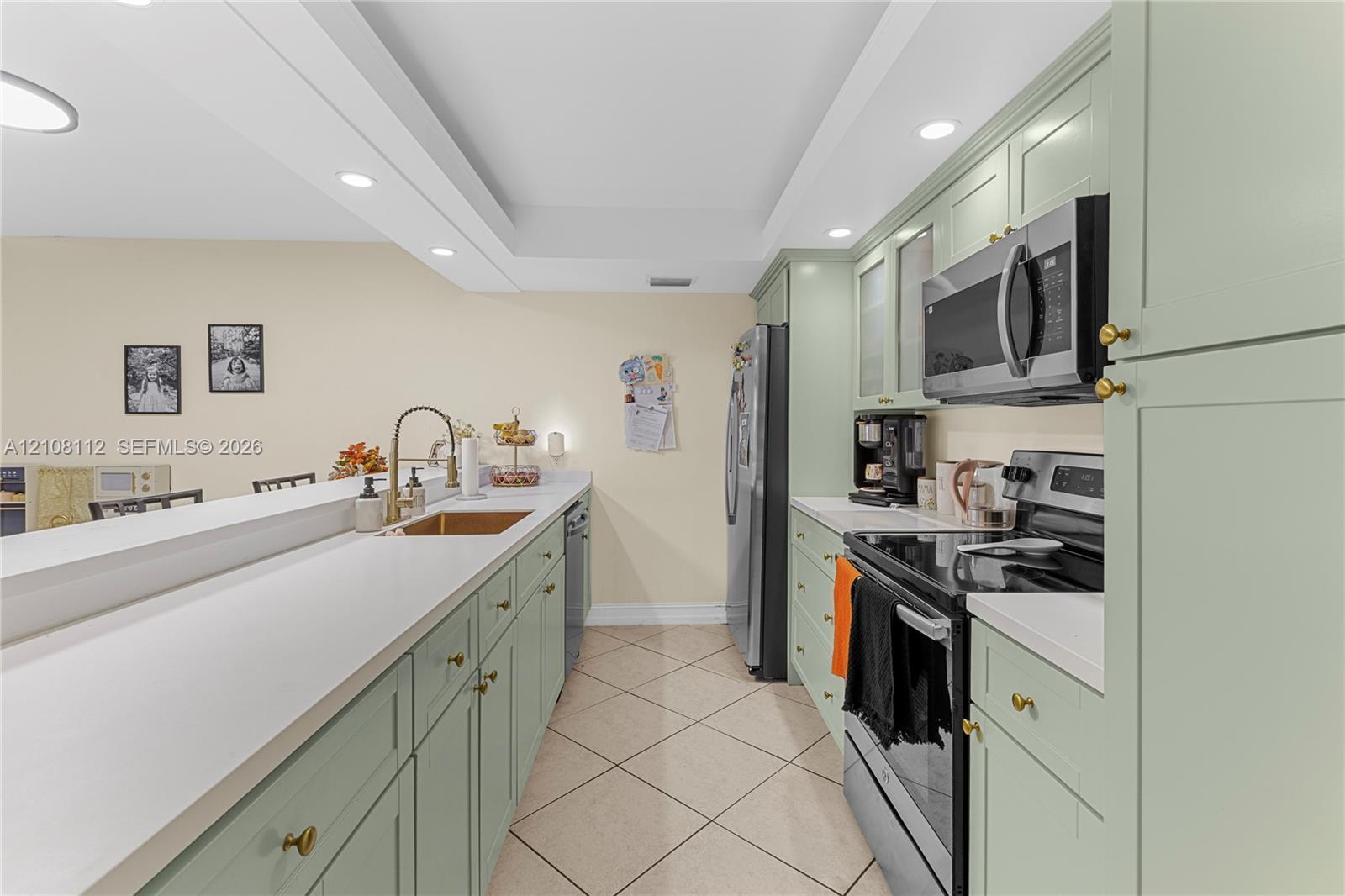 1431 NW 112th Ter, Pembroke Pines FL 33026 photo 5