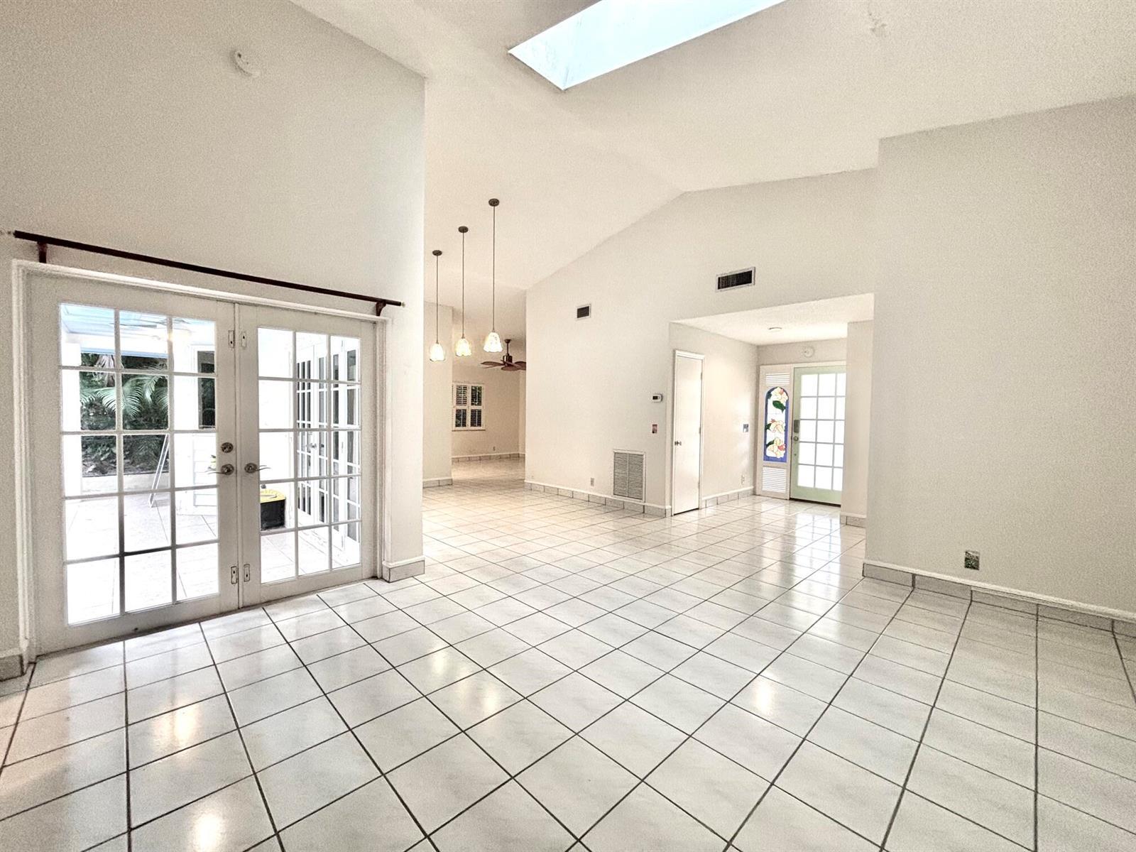 5762 Peachwood Court, Jupiter FL 33458 photo 3