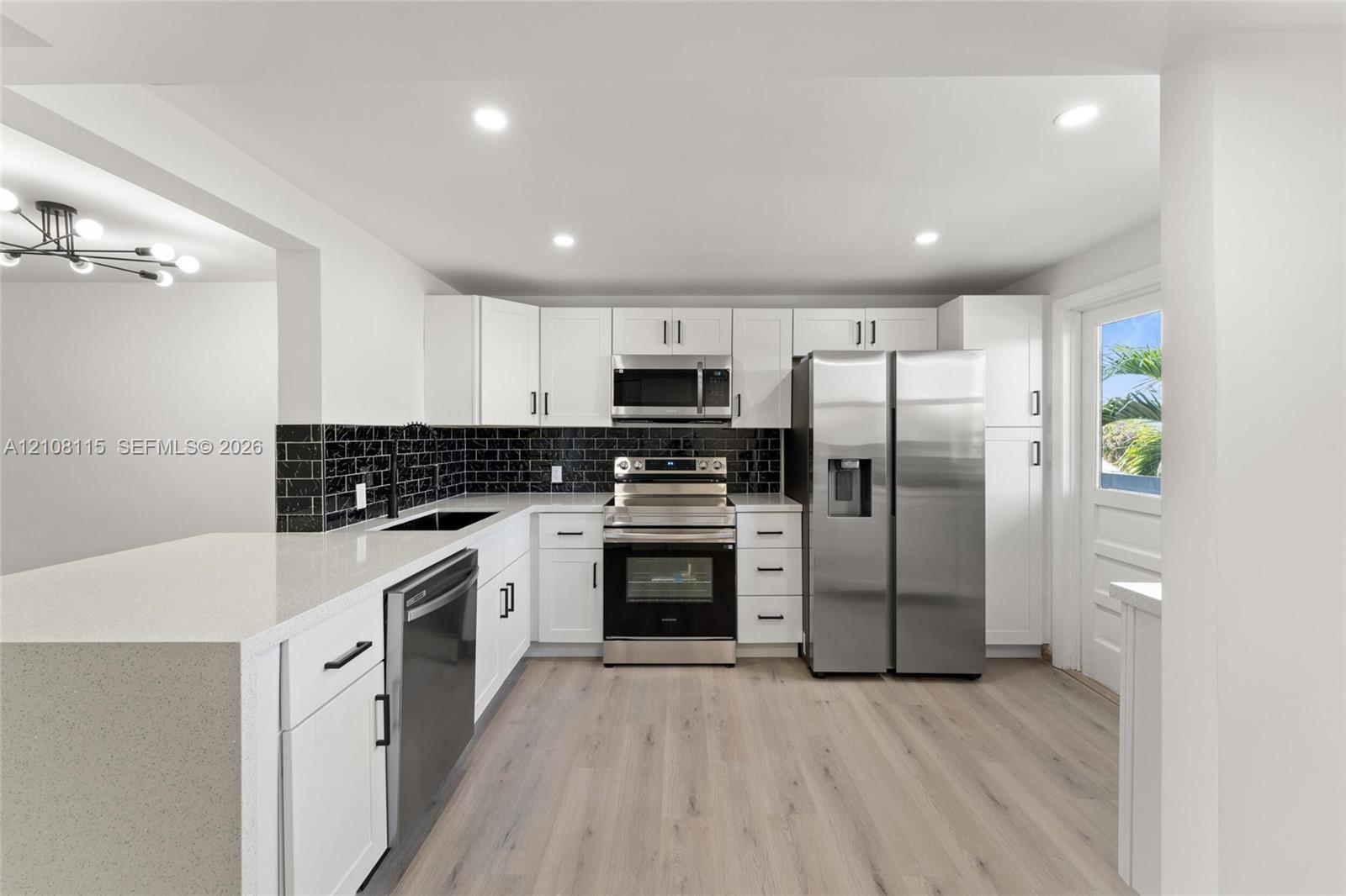 441 NE 195th St # 302, Miami FL 33179 photo 2