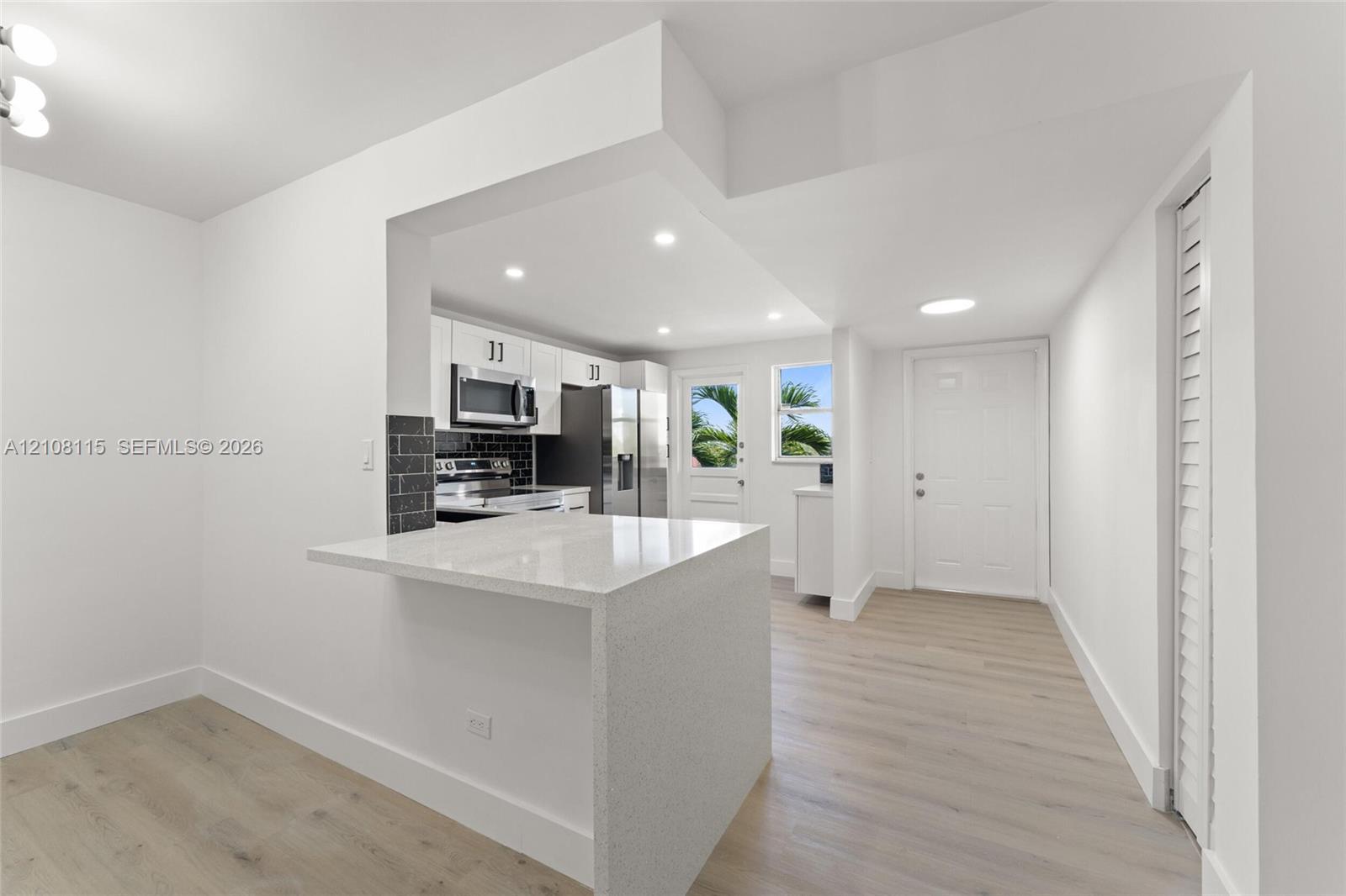 441 NE 195th St # 302, Miami FL 33179 photo 3