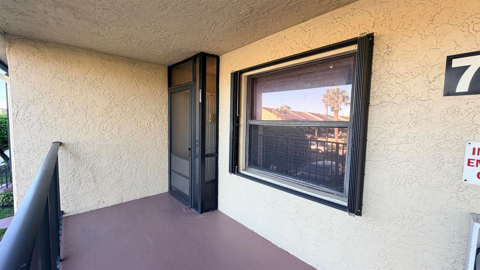 7879 WILLOW SPRING Drive # 927, Lake Worth FL 33467 photo 3