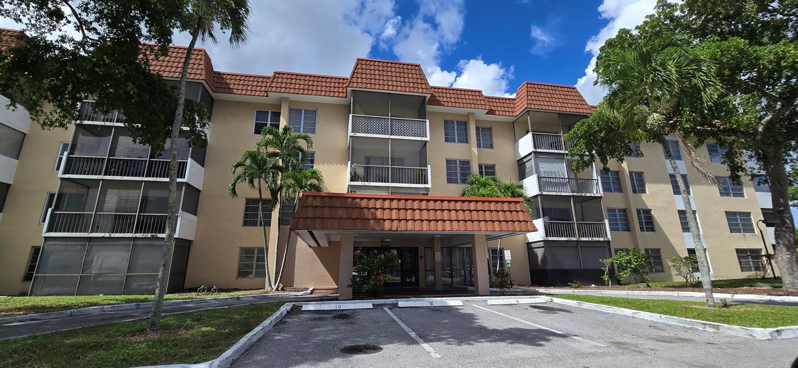 4154 Inverrary Drive # 302, Lauderhill FL 33319 photo 3