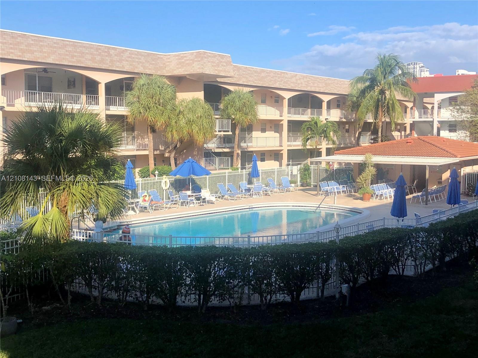 541 Blue Heron Dr # 220, Hallandale Beach FL 33009 photo 5