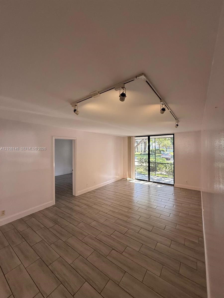 1258 S Military Trl # 813, Deerfield Beach FL 33442 photo 2