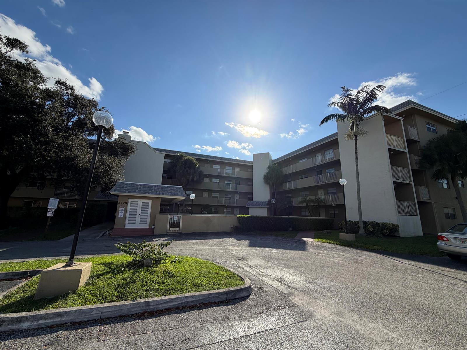 3120 N PINE ISLAND Road # 403, Sunrise FL 33351