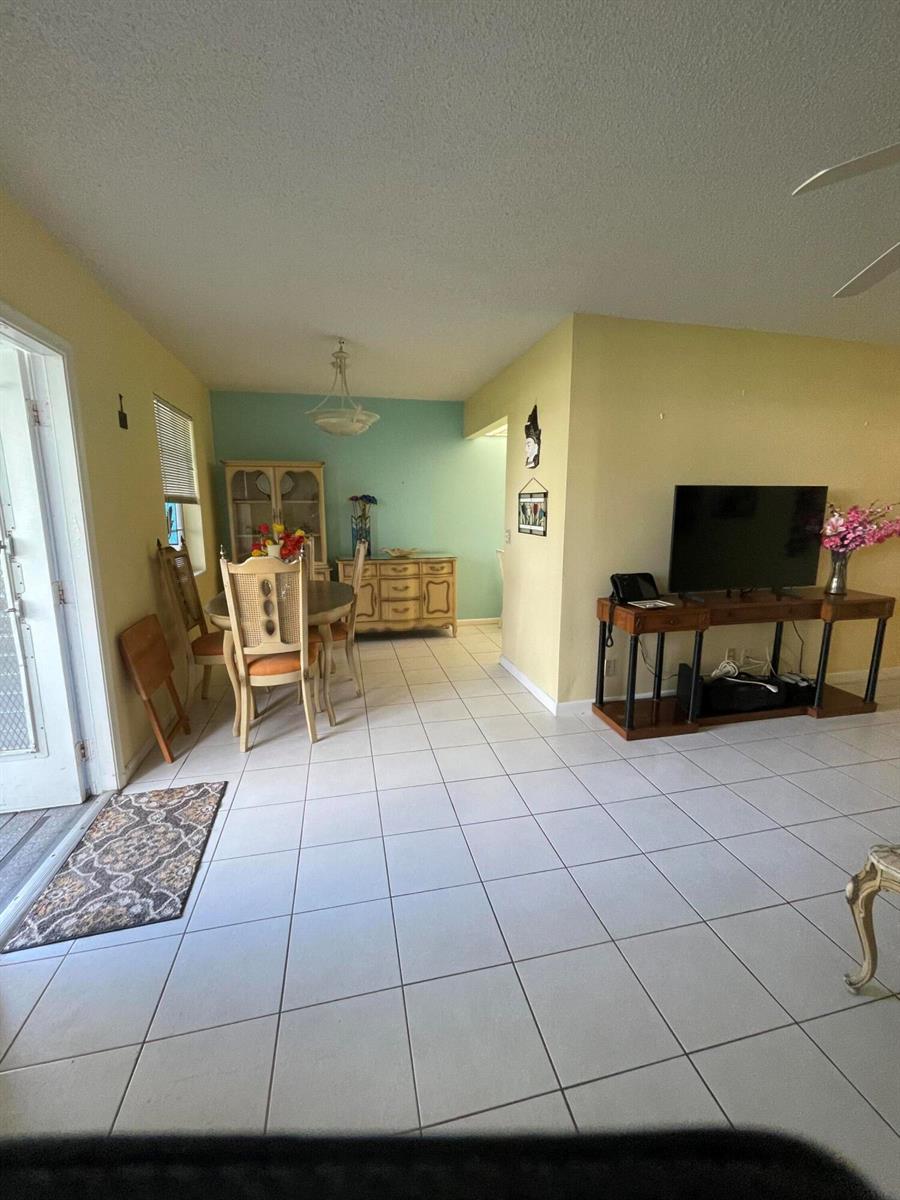 558 DURHAM T, Deerfield Beach FL 33442 photo 3