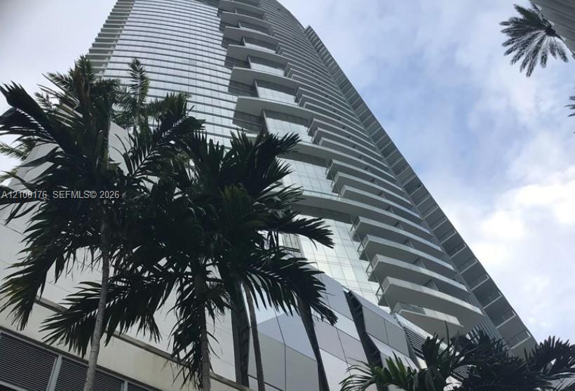 851 NE 1st Ave # 4008, Miami FL 33132 photo 2
