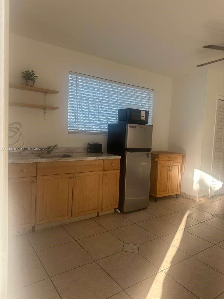930 N 16th Ave # 2, Hollywood FL 33020 photo 2