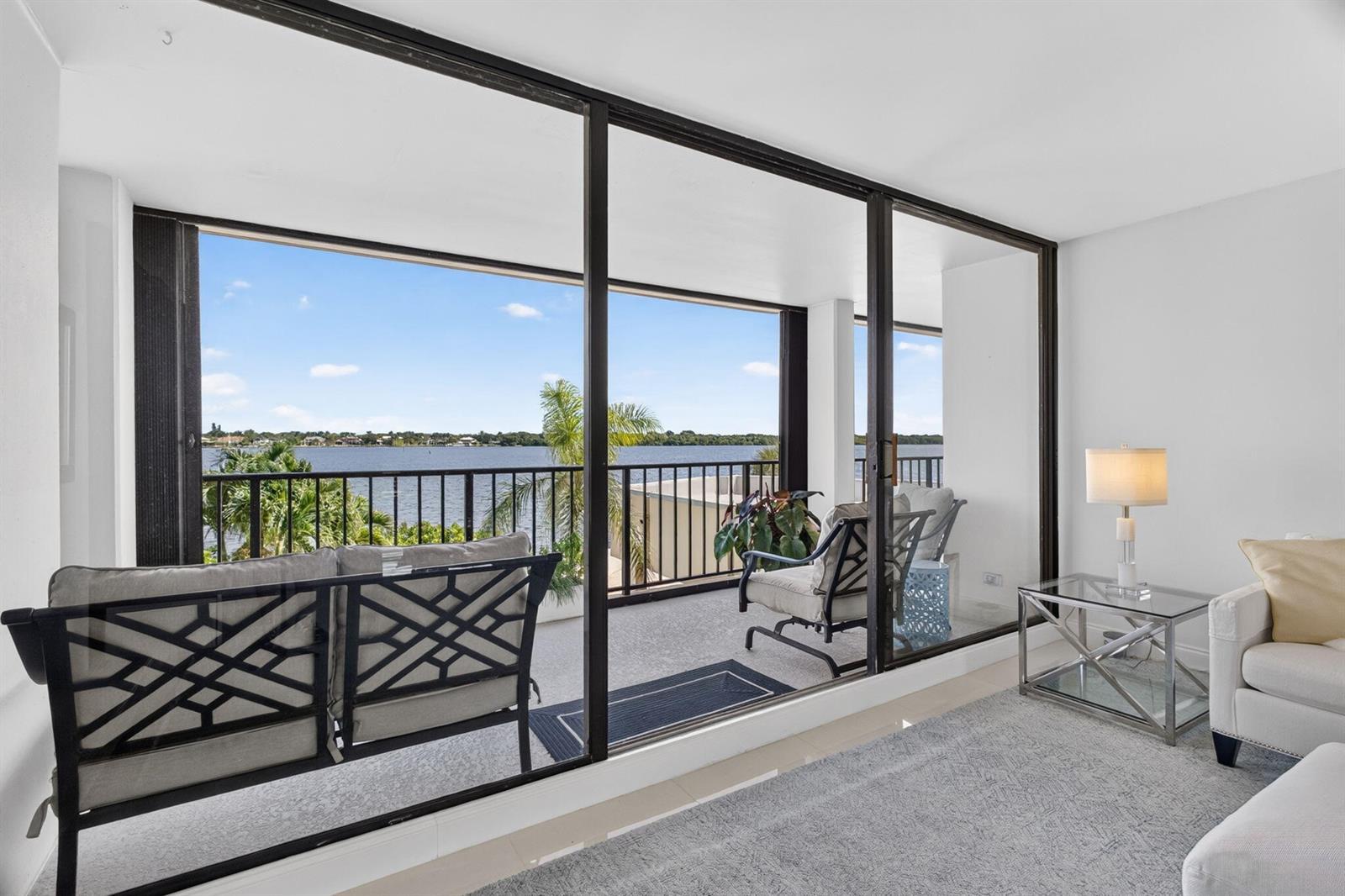 130 LAKESHORE # 323, North Palm Beach FL 33408 photo 3