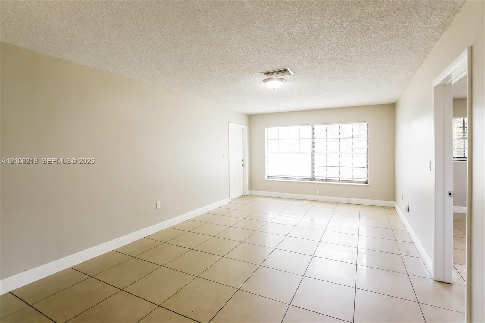 960 N 73rd Way, Hollywood FL 33024 photo 2