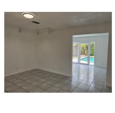 8211 NW 66th Terrace, Tamarac FL 33321 photo 3