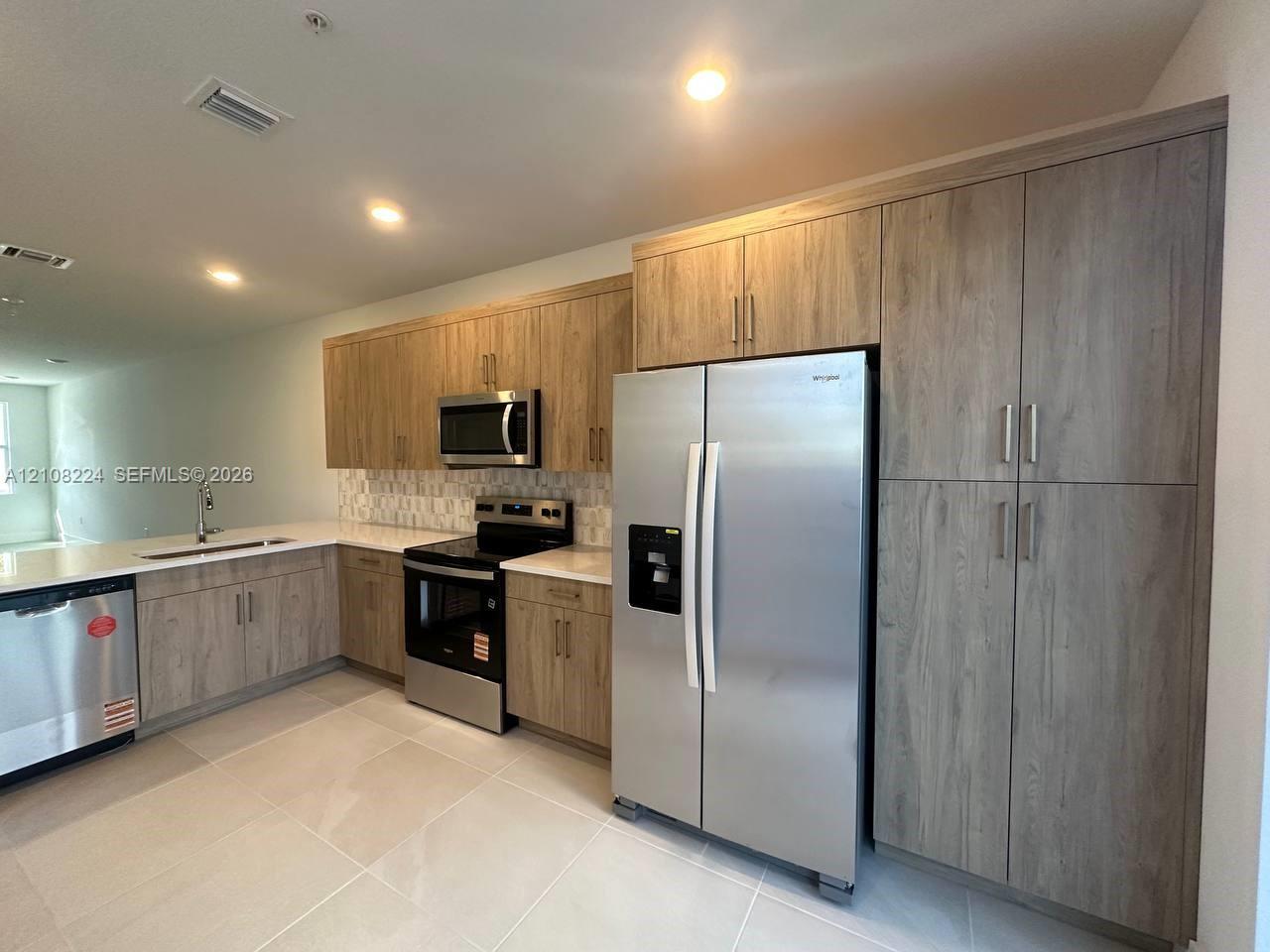 17183 SW 2nd Cir # 17183, Pembroke Pines FL 33027 photo 5