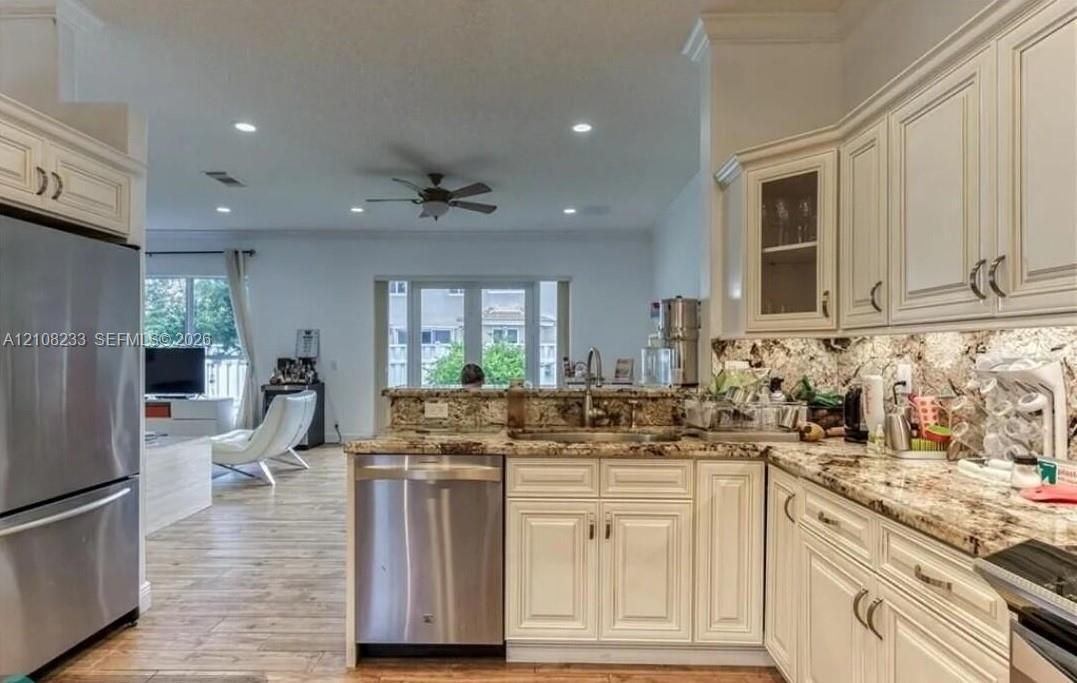 5333 SW 34th Ave, Hollywood FL 33312 photo 2