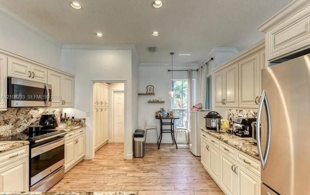 5333 SW 34th Ave, Hollywood FL 33312 photo 3