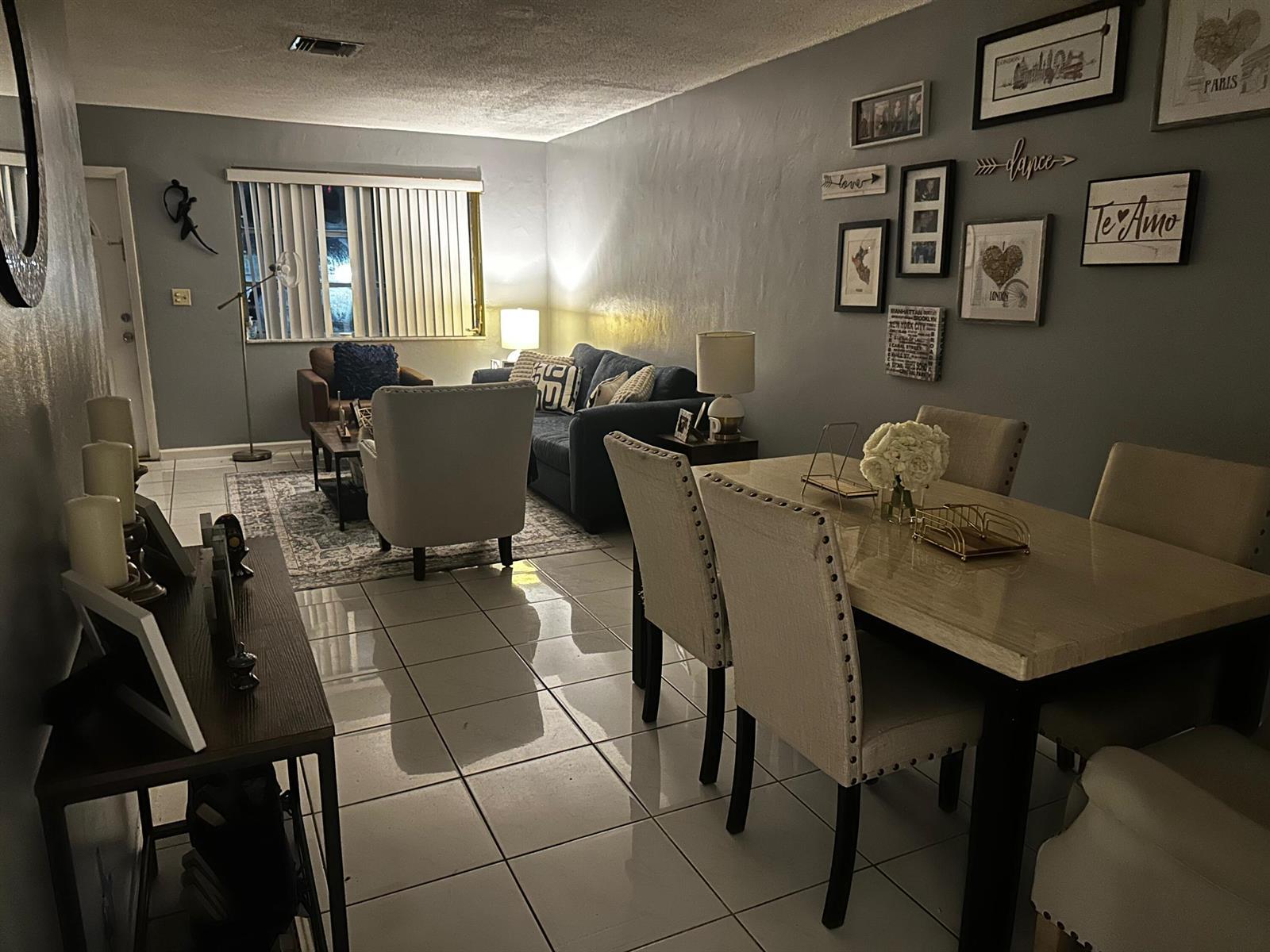820 N GOLF Drive, Hollywood FL 33021 photo 4