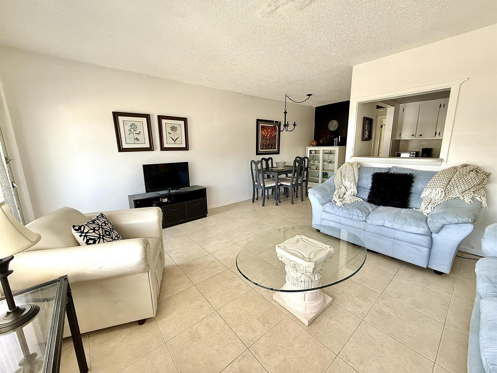 96 TILFORD Place E, Deerfield Beach FL 33442 photo 5