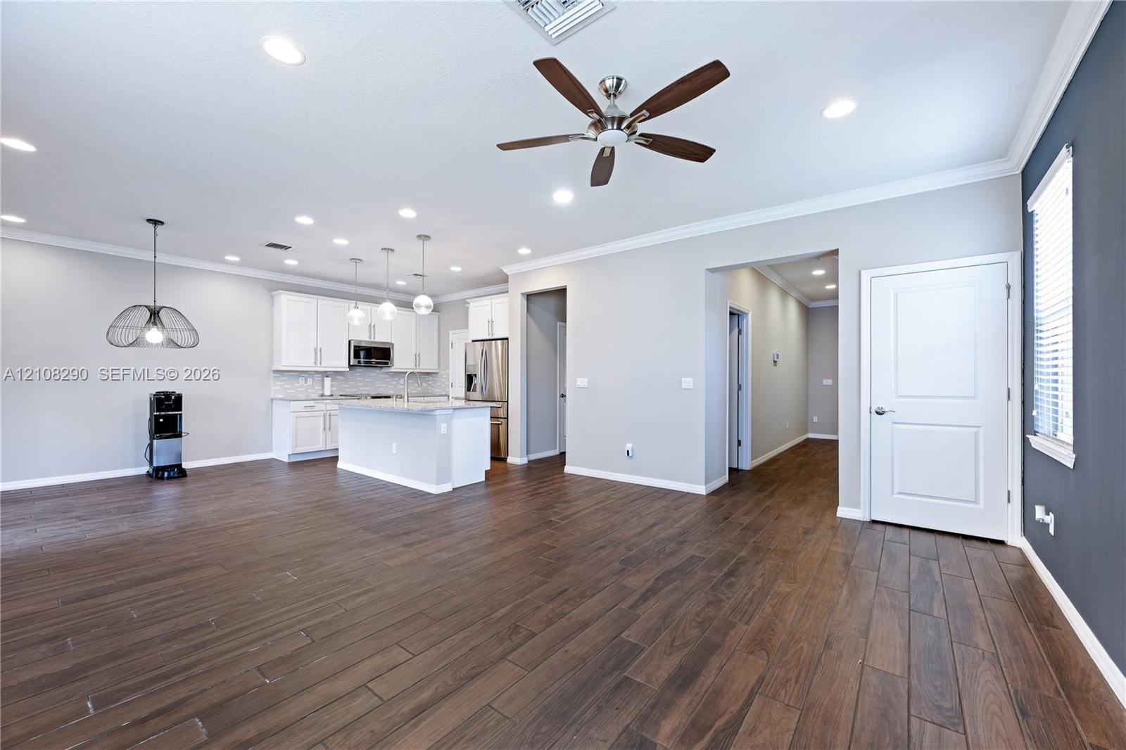 945 Banyan Drive, Hollywood FL 33021 photo 3