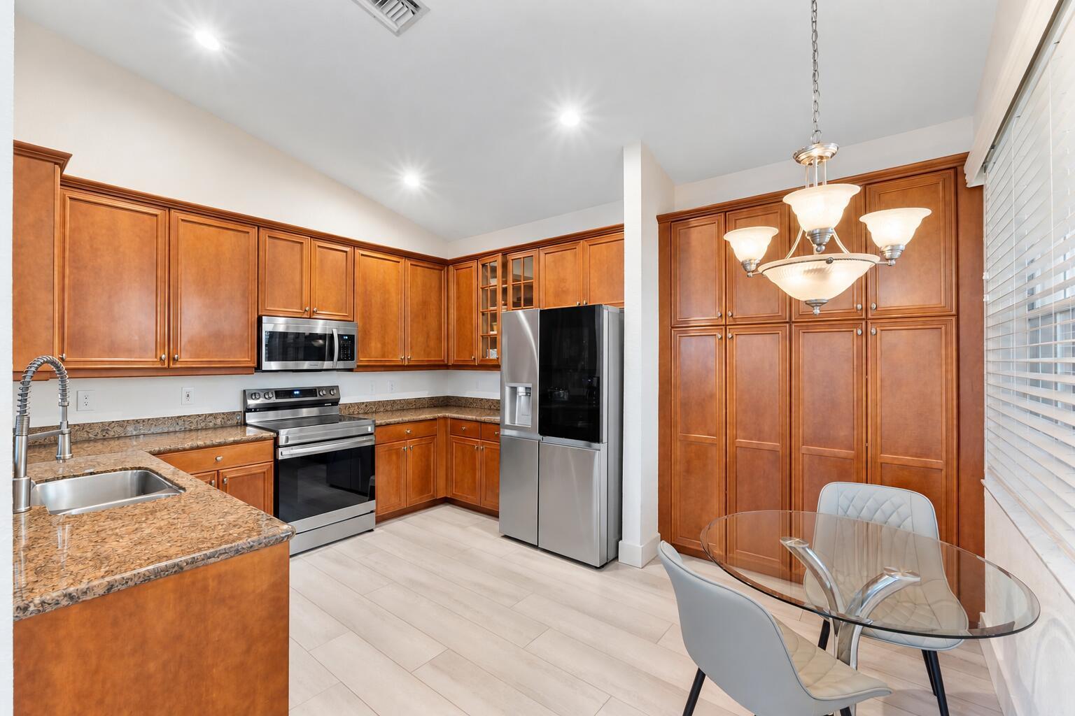 5839 NW 120th Avenue, Coral Springs FL 33076 photo 3