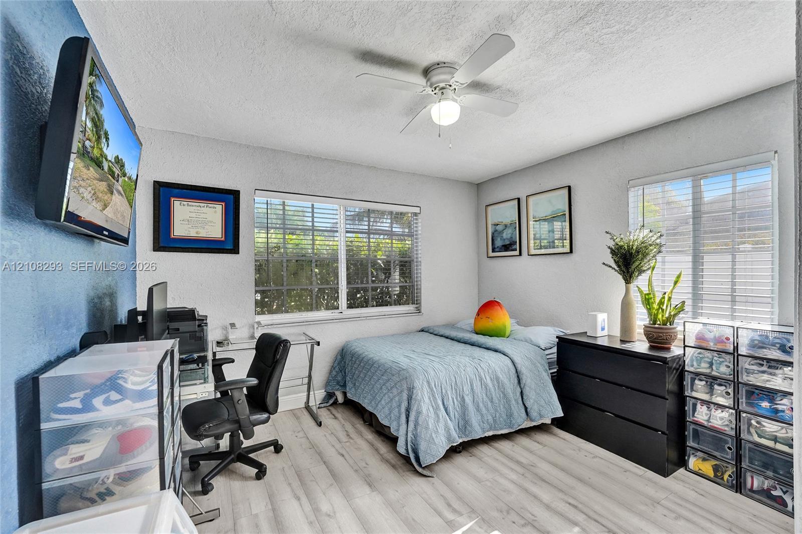 2826 Dewey St, Hollywood FL 33020 photo 5