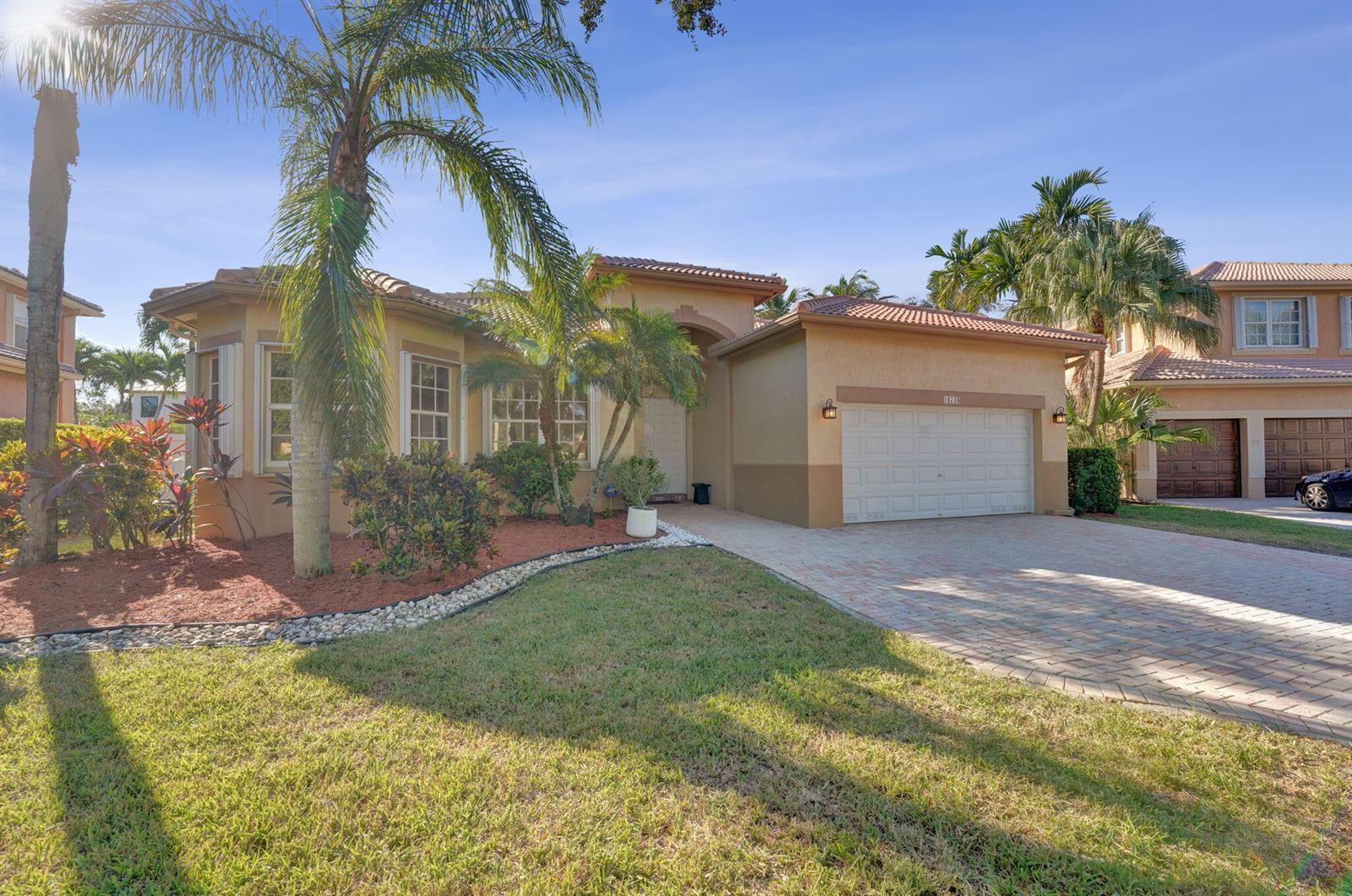 16748 NW 15TH Street, Pembroke Pines FL 33028 photo 2