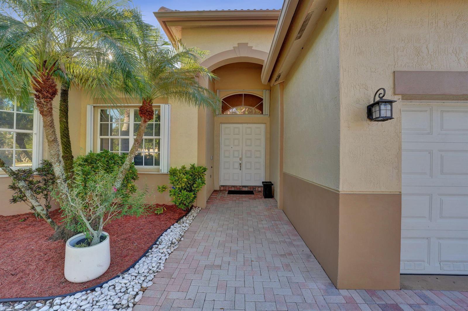 16748 NW 15TH Street, Pembroke Pines FL 33028 photo 3