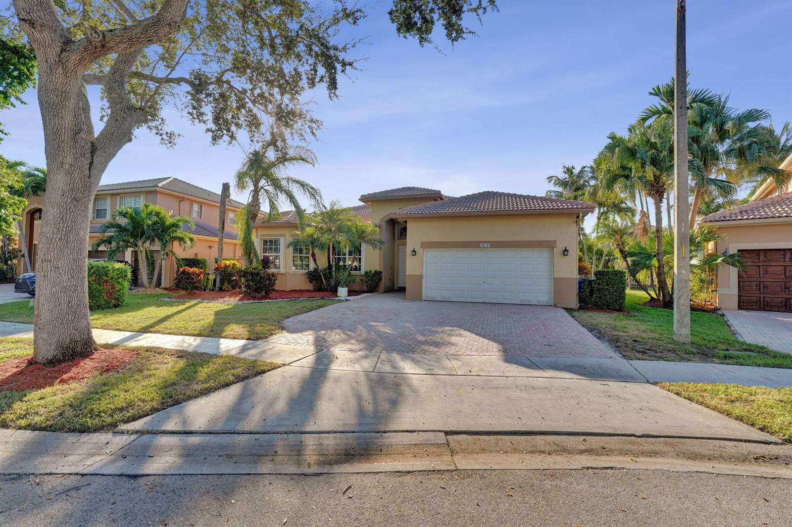 16748 NW 15TH Street, Pembroke Pines FL 33028 photo 5