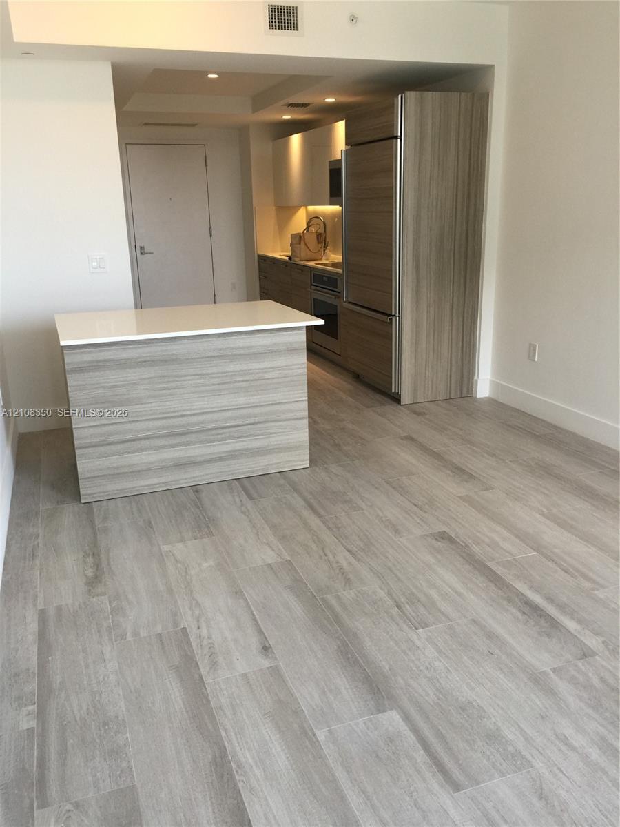 121 NE 34th St # 1403, Miami FL 33137 photo 4