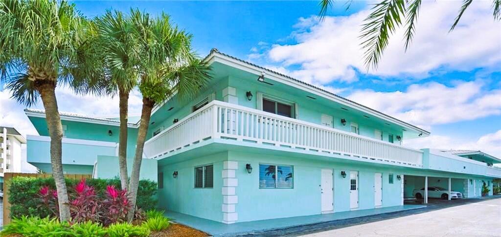 322 N Federal Highway, Deerfield Beach FL 33441