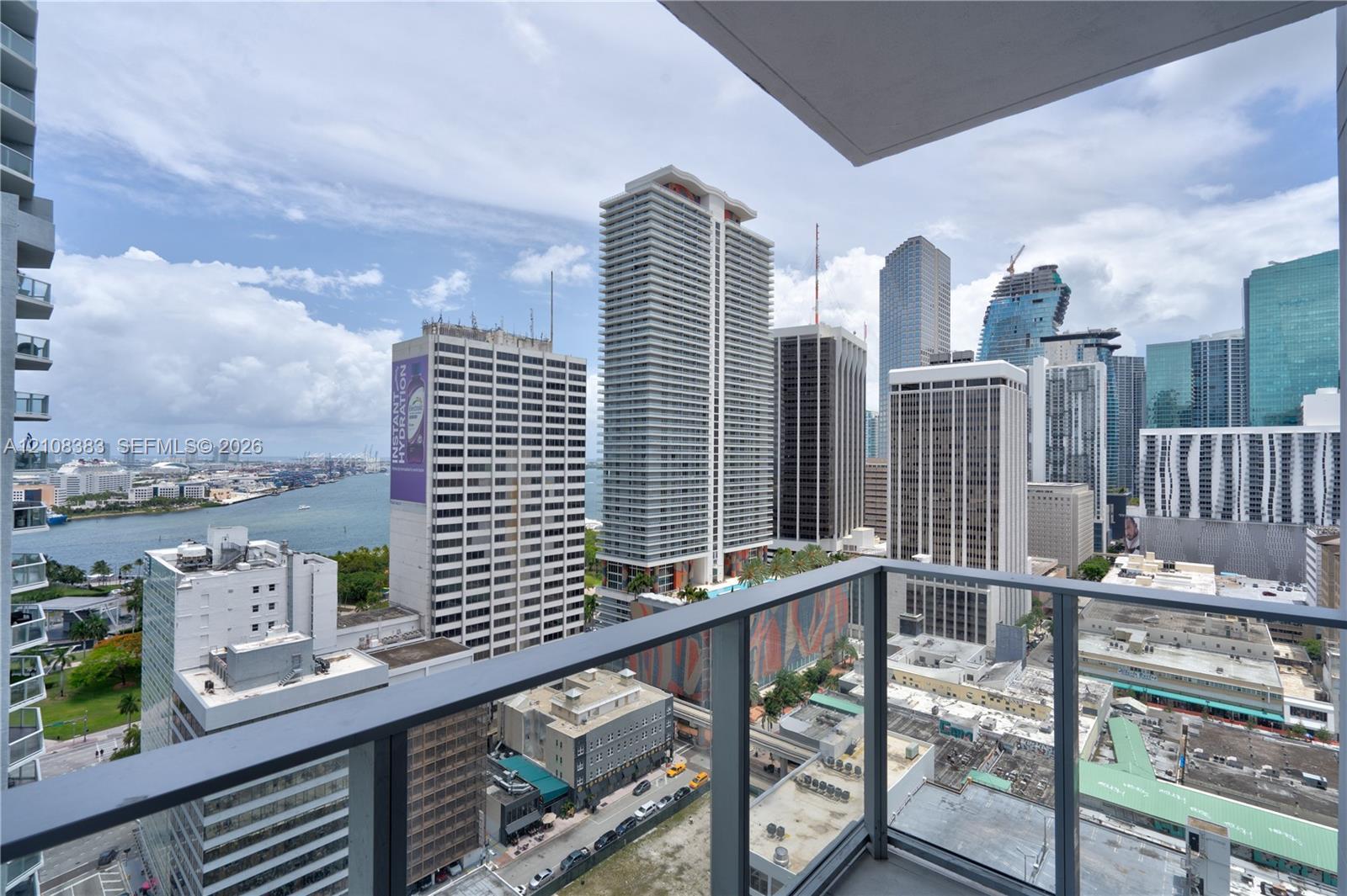 227 NE 2nd St # 2500, Miami FL 33132 photo 3