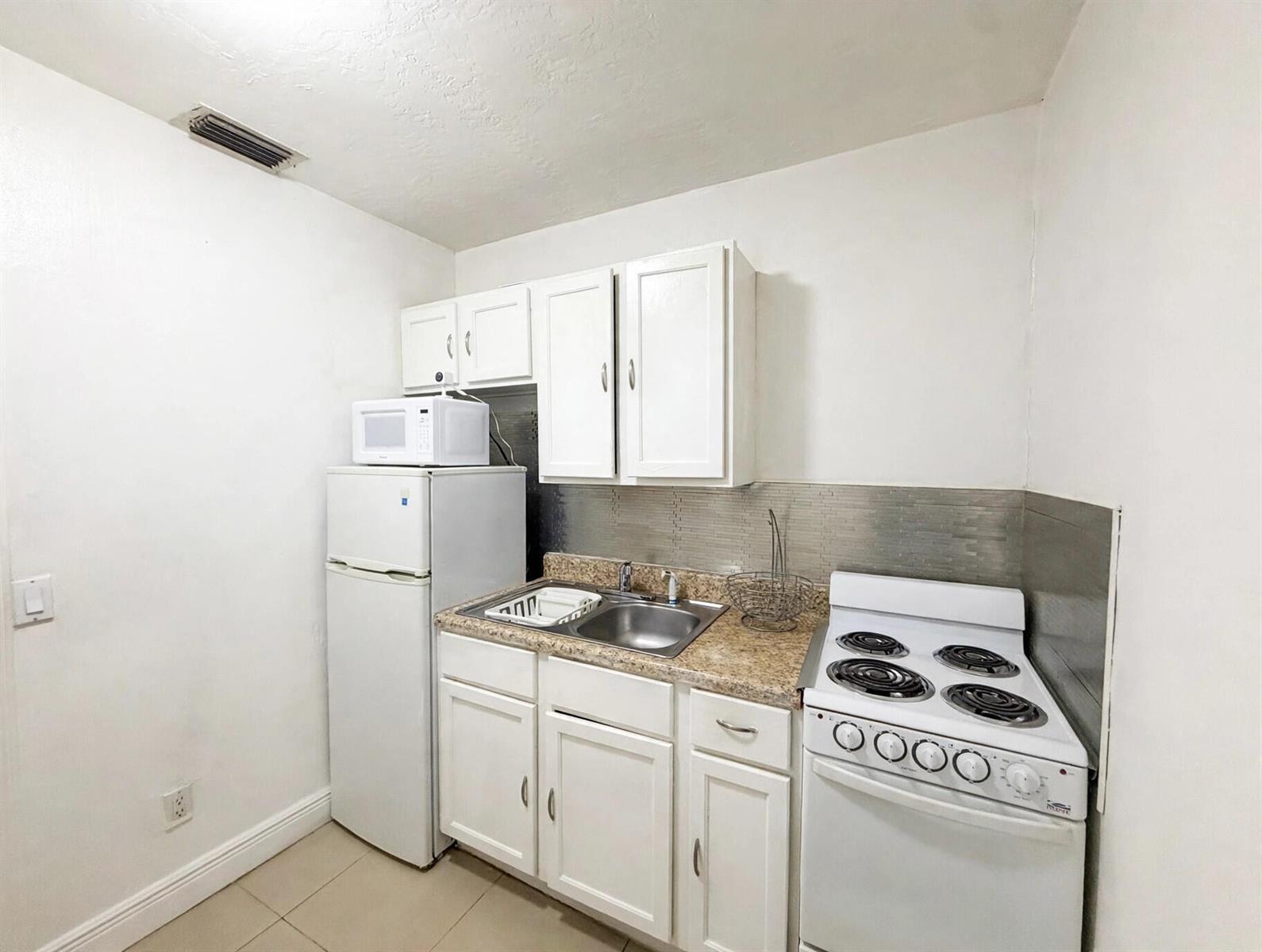 6911 NW 82ND Court # 2, Tamarac FL 33321 photo 3