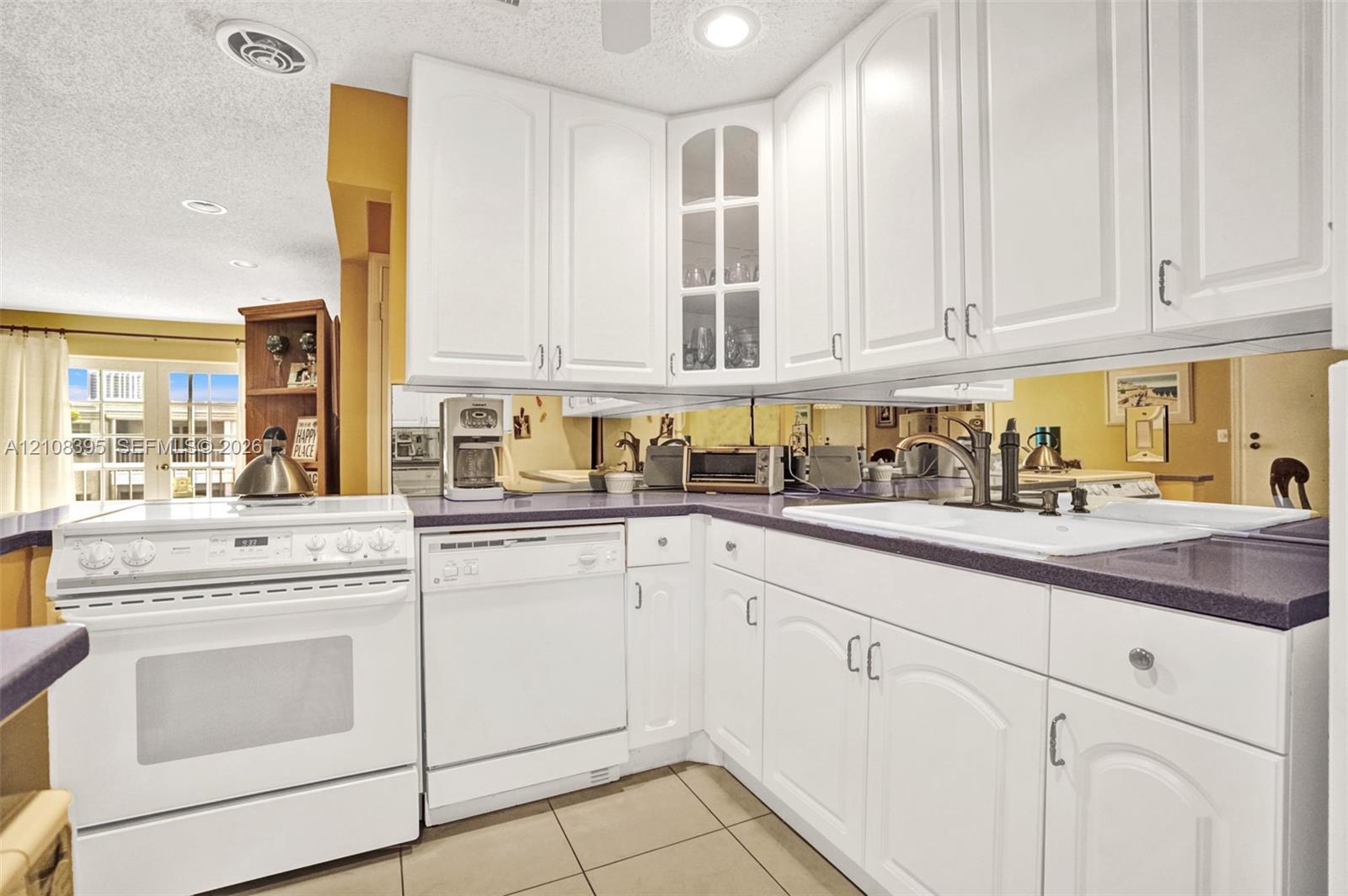 6511 Bay Club Dr # 3, Fort Lauderdale FL 33308 photo 4