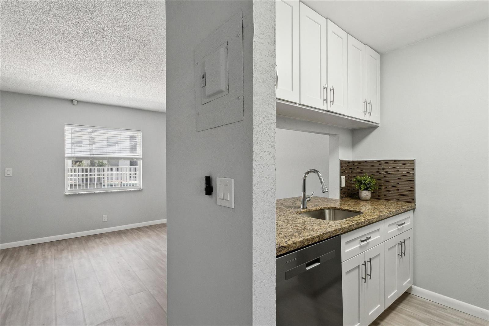 1470 N DIXIE Highway # 19, Fort Lauderdale FL 33304 photo 4